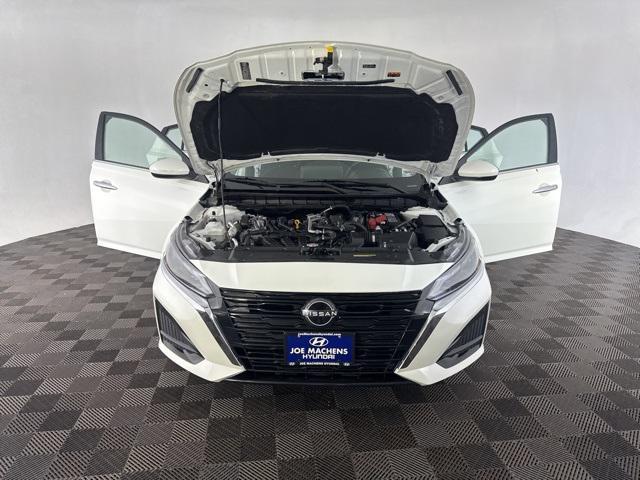 used 2023 Nissan Altima car, priced at $22,347