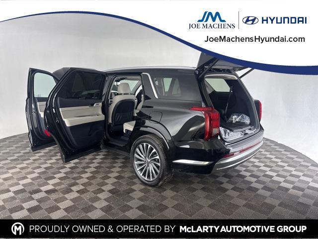 used 2025 Hyundai Palisade car, priced at $50,791