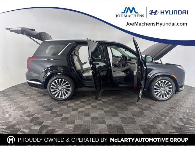 used 2025 Hyundai Palisade car, priced at $50,791