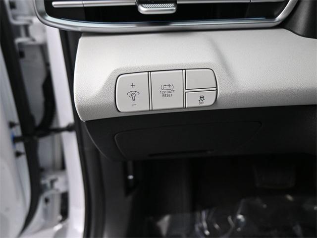 new 2025 Hyundai ELANTRA HEV car, priced at $27,190