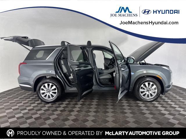 used 2025 Hyundai Palisade car, priced at $38,357