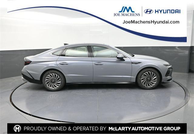 new 2025 Hyundai Sonata Hybrid car, priced at $36,771