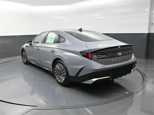 new 2025 Hyundai Sonata Hybrid car, priced at $36,771