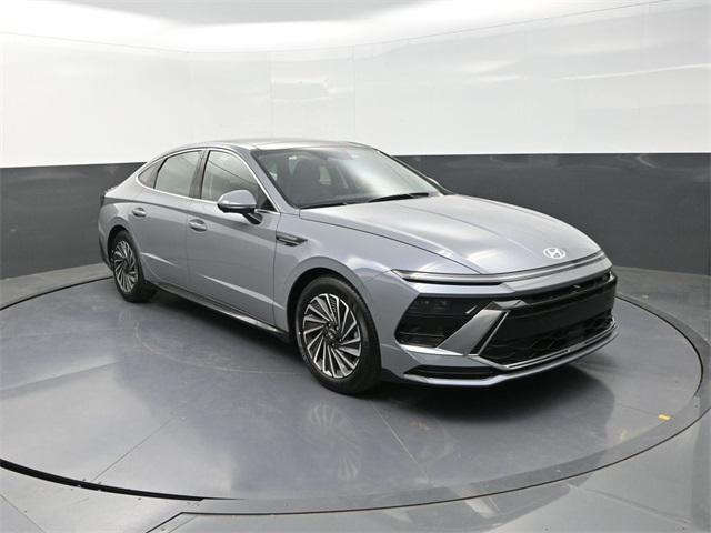new 2025 Hyundai Sonata Hybrid car, priced at $36,771