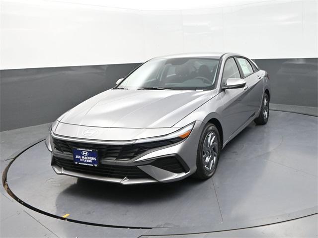 new 2025 Hyundai ELANTRA HEV car, priced at $22,508