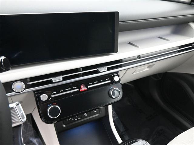 new 2026 Hyundai TUCSON Hybrid car, priced at $40,127