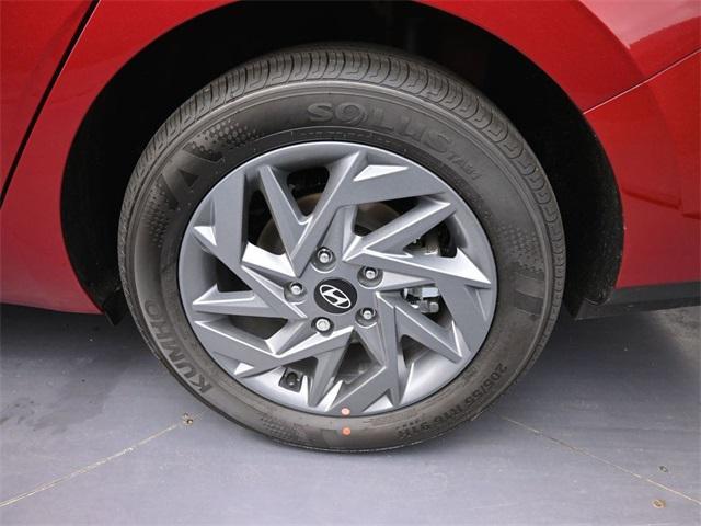 new 2025 Hyundai ELANTRA HEV car, priced at $25,813