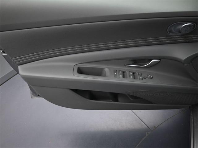 new 2025 Hyundai Elantra car, priced at $27,336