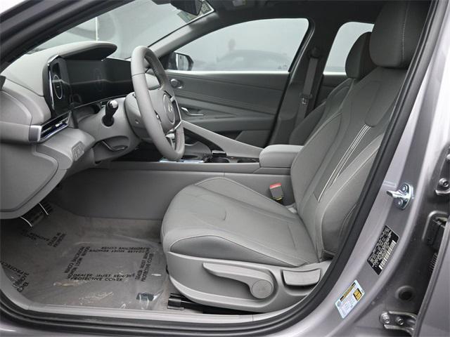 new 2025 Hyundai Elantra car, priced at $27,336