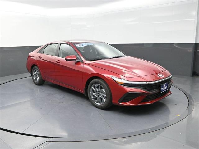 new 2025 Hyundai ELANTRA HEV car, priced at $24,675
