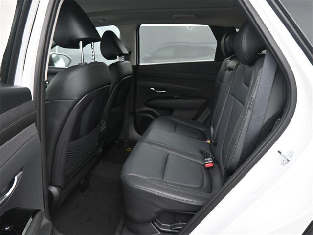 new 2025 Hyundai TUCSON Hybrid car, priced at $39,303