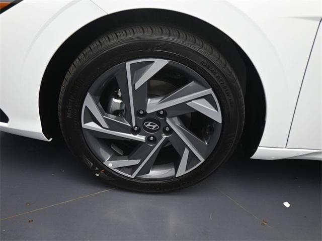new 2025 Hyundai Elantra car, priced at $23,469