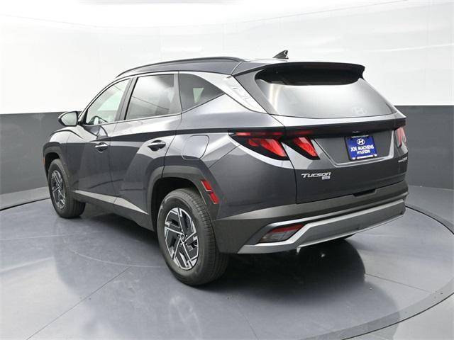 new 2025 Hyundai TUCSON Hybrid car, priced at $33,008