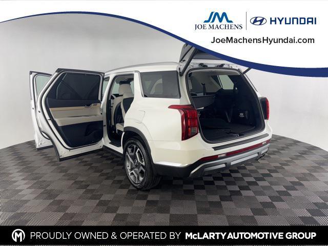 used 2024 Hyundai Palisade car, priced at $43,900