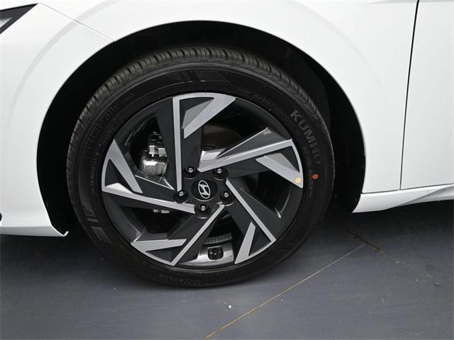 new 2025 Hyundai Elantra car, priced at $23,406