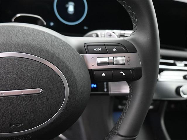 new 2025 Hyundai TUCSON Hybrid car, priced at $34,643