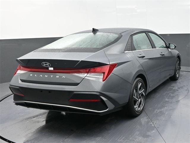 new 2025 Hyundai Elantra car, priced at $24,585