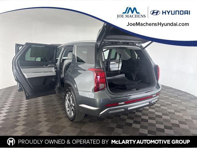 used 2025 Hyundai Palisade car, priced at $40,229