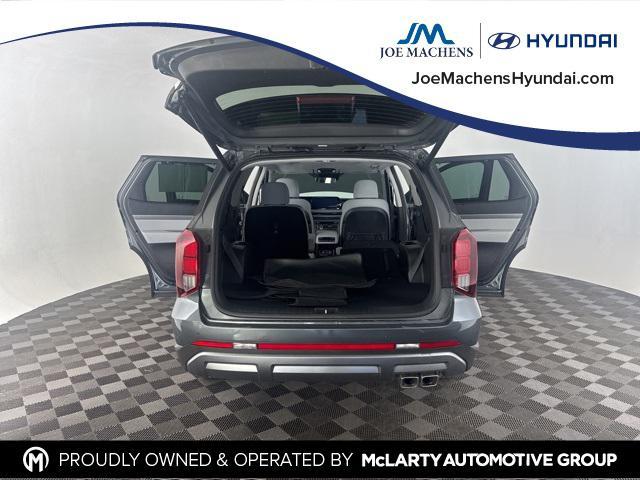 used 2025 Hyundai Palisade car, priced at $40,229
