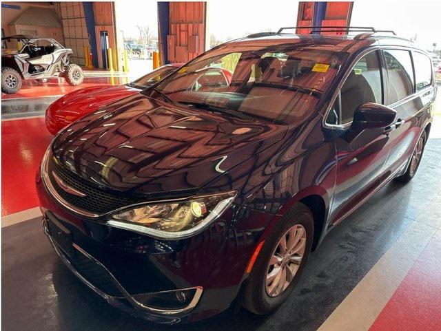 used 2018 Chrysler Pacifica car, priced at $20,391