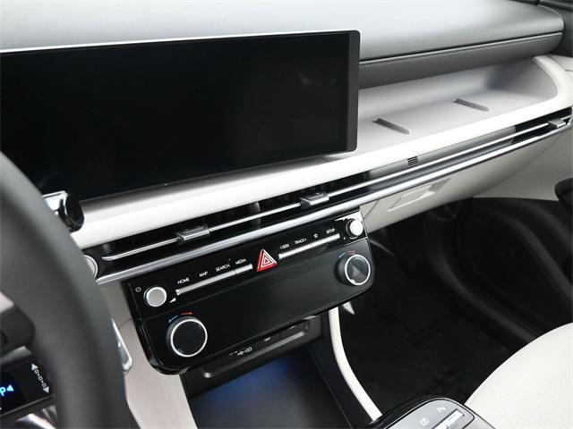 new 2026 Hyundai TUCSON Hybrid car, priced at $43,525