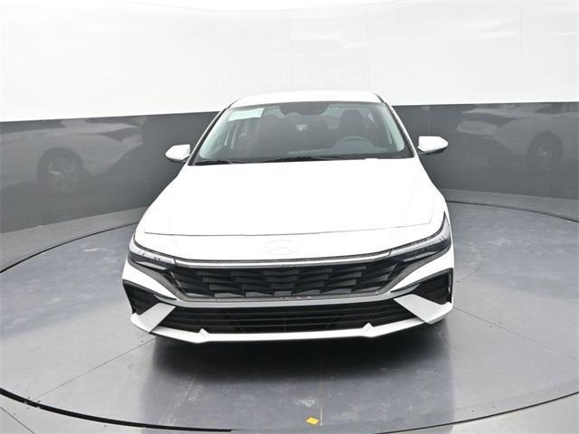 new 2025 Hyundai Elantra car, priced at $21,532
