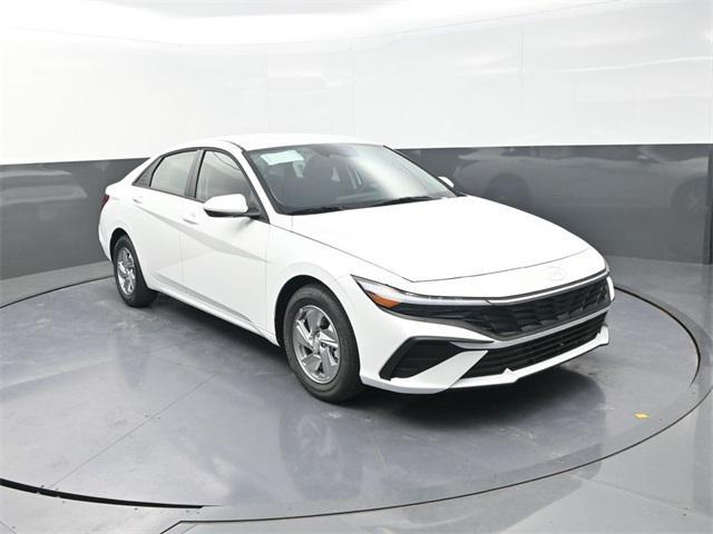 new 2025 Hyundai Elantra car, priced at $21,532