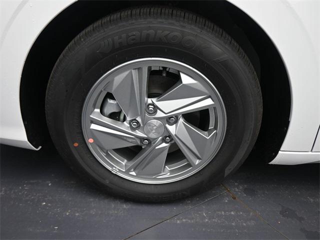 new 2025 Hyundai Elantra car, priced at $21,532