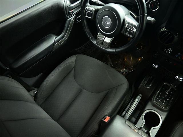 used 2015 Jeep Wrangler Unlimited car, priced at $19,999