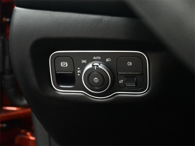 used 2020 Aston Martin Vantage car, priced at $83,477