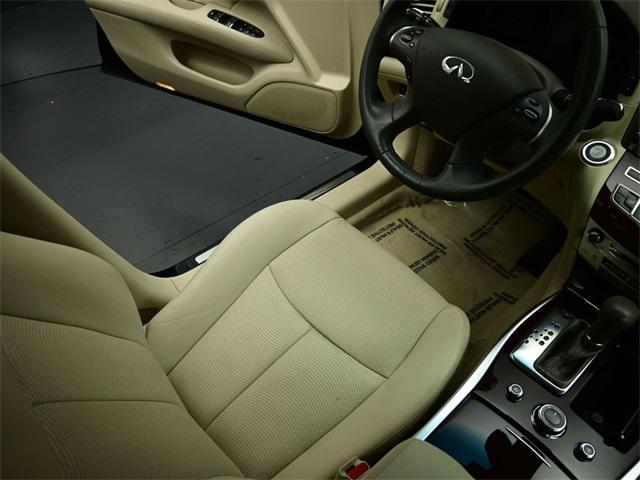 used 2017 INFINITI Q70 car, priced at $19,999