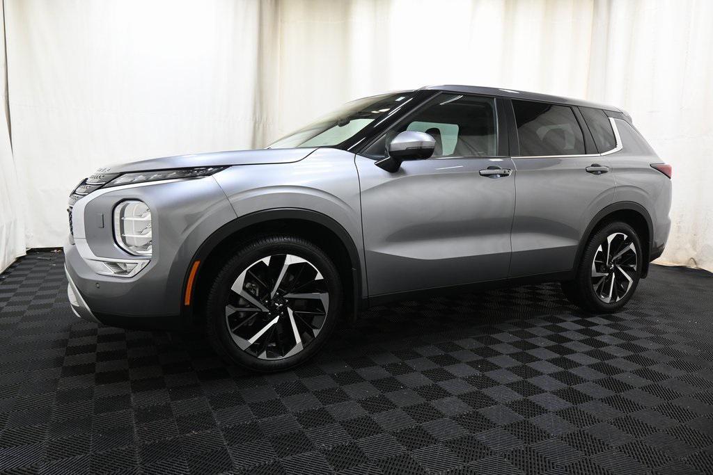 used 2023 Mitsubishi Outlander car, priced at $24,900