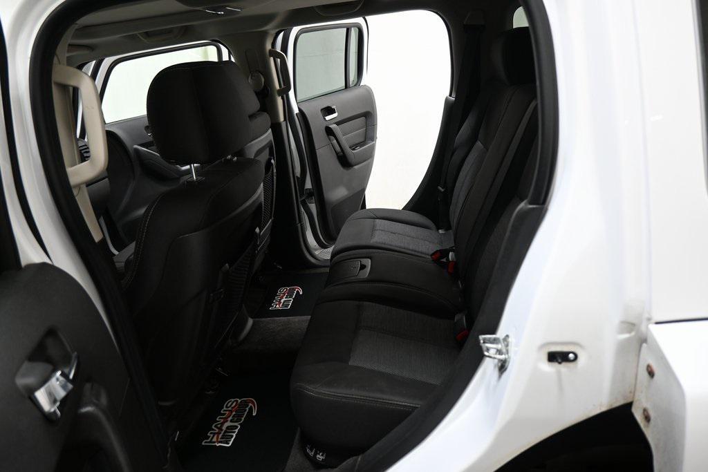 used 2008 Hummer H3 car, priced at $10,900