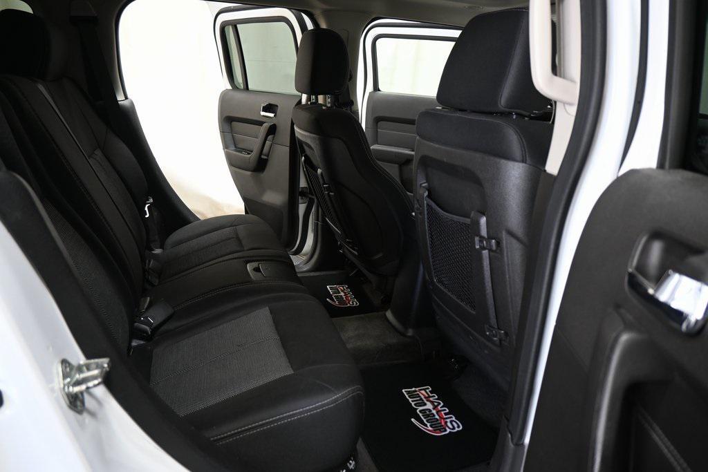 used 2008 Hummer H3 car, priced at $10,900