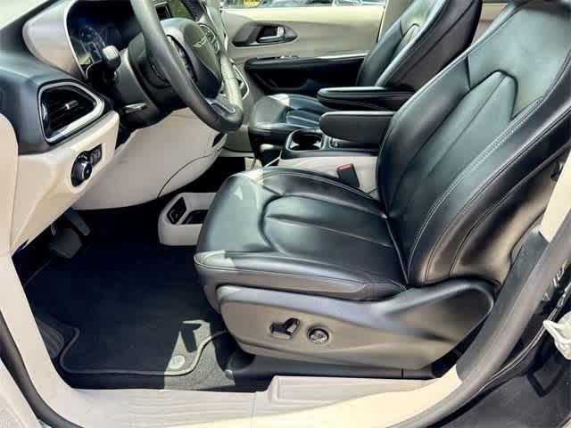 used 2023 Chrysler Pacifica car, priced at $22,762