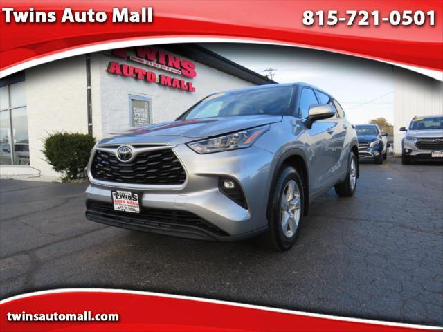 used 2020 Toyota Highlander car, priced at $27,995