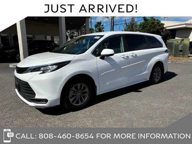 used 2023 Toyota Sienna car, priced at $43,588