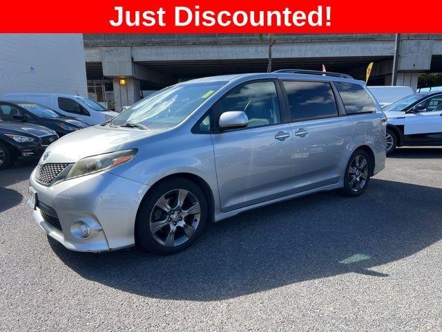 used 2016 Toyota Sienna car, priced at $23,788