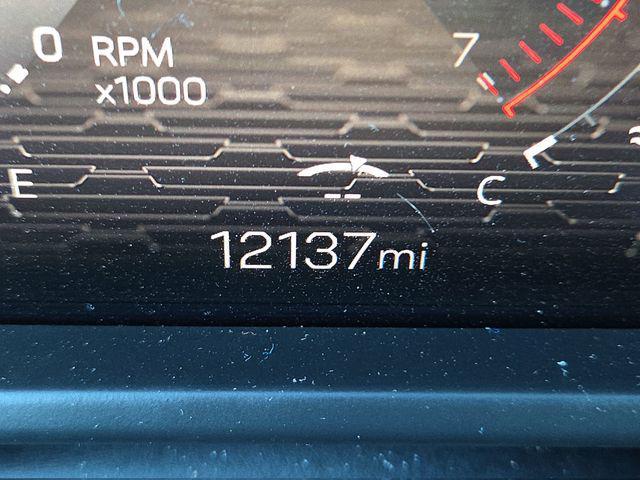used 2025 GMC Acadia car, priced at $35,900