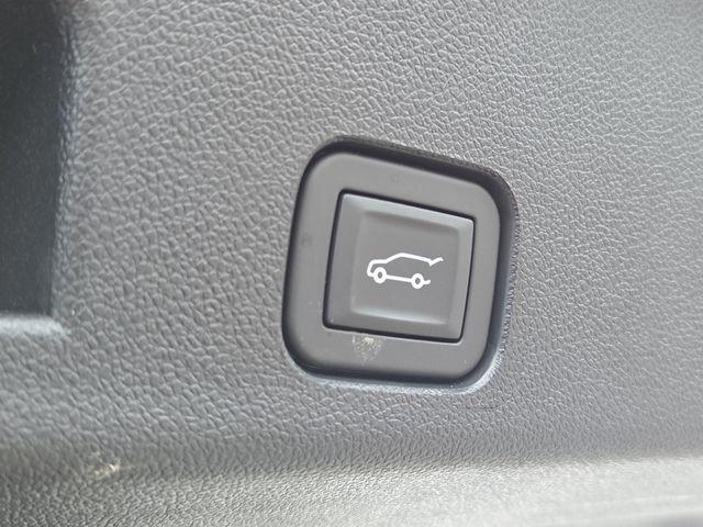 used 2025 GMC Acadia car, priced at $38,000