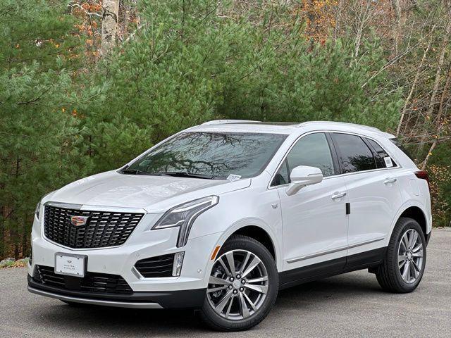 new 2025 Cadillac XT5 car, priced at $60,990