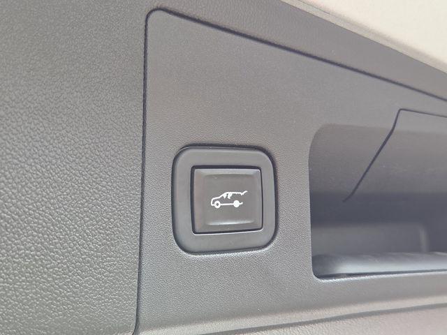 used 2020 Cadillac XT5 car, priced at $24,595