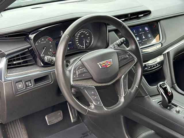 used 2021 Cadillac XT5 car, priced at $29,800