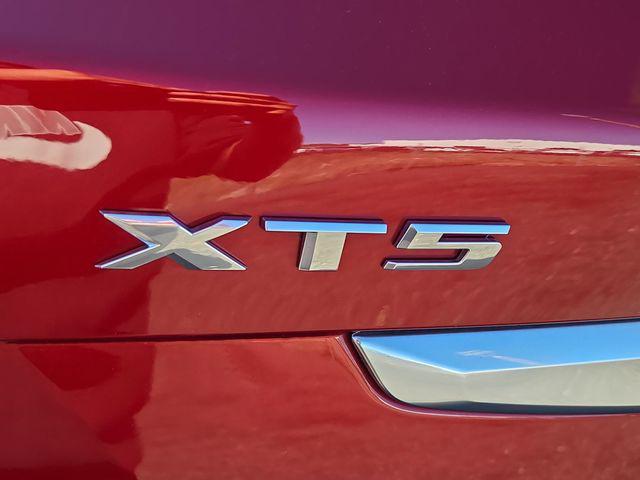 used 2024 Cadillac XT5 car, priced at $43,245