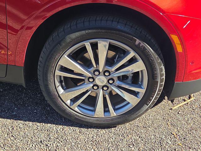 used 2024 Cadillac XT5 car, priced at $43,245