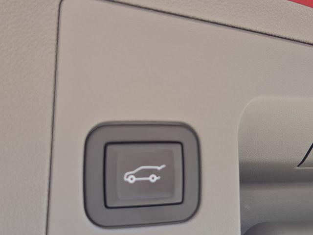 used 2024 Cadillac XT5 car, priced at $43,245