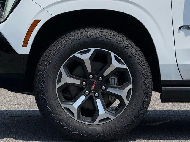 new 2025 GMC Yukon car, priced at $85,590