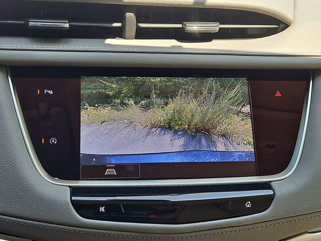 used 2022 Cadillac XT5 car, priced at $36,595