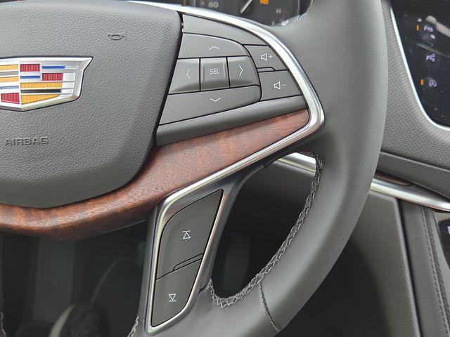 new 2025 Cadillac XT5 car, priced at $60,335