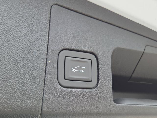 new 2025 Cadillac XT5 car, priced at $60,335